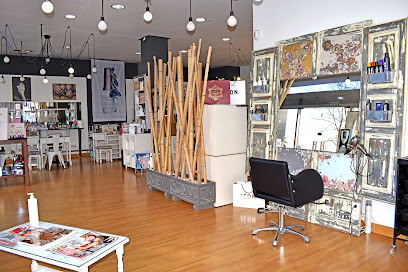 Centro de Belleza y Peluquería María Arias | Peluquería en León / León