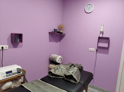 Azahar Belleza y Quiromasaje | Peluquería en Zaragoza / 