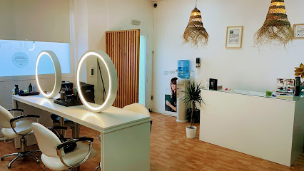 Urban Look Salón de Belleza | Peluquería en Mairena del Aljarafe / Sevilla