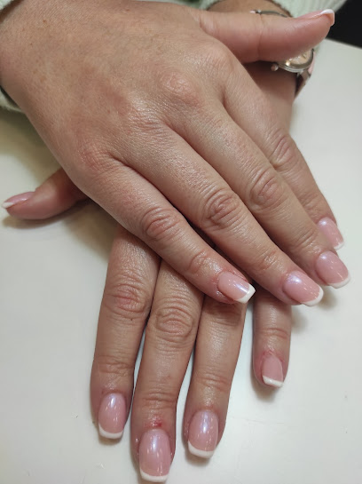 Nails Factory | Salón de Uñas y Manicura en Mataró