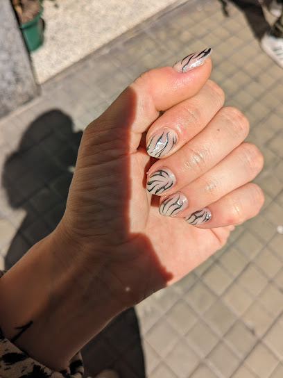 Naughty Girl Salón | Salón de Uñas y Manicura en Barcelona