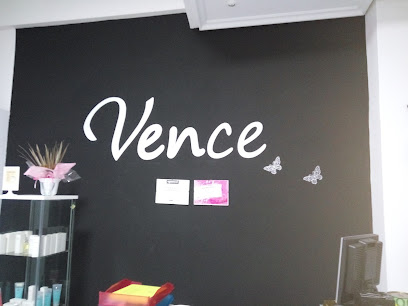 VENCE | Peluquería en Vigo / 
