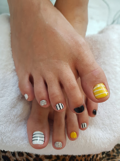 Latin Nails Sondika | Salón de Uñas y Manicura en Arteaga