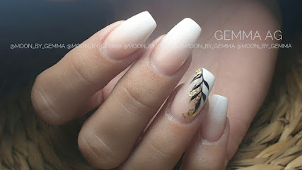 Moon by Gemma | Peluquería en La Pineda / 