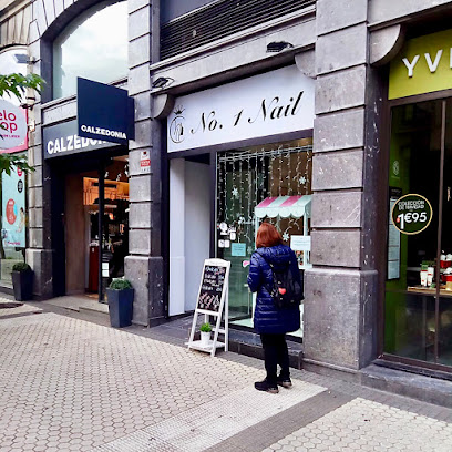 N1 Nail | Salón de Manicura y Uñas en San Sebastián / 