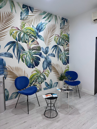 C CLINIC | Peluquería en Alcalá de Henares / 