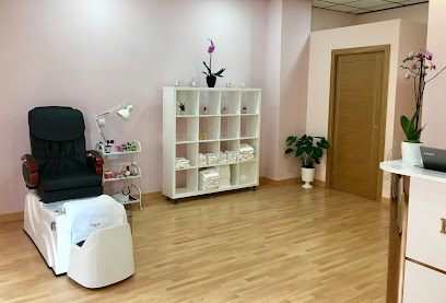 RegiNails | Salón de Uñas y Manicura en Madrid