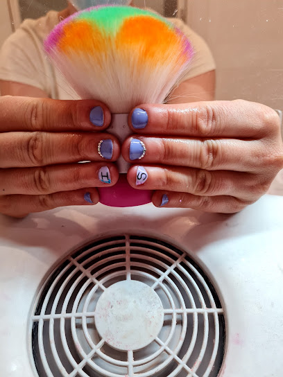 Colours Nails | Salón de Manicura y Uñas en Avilés / 