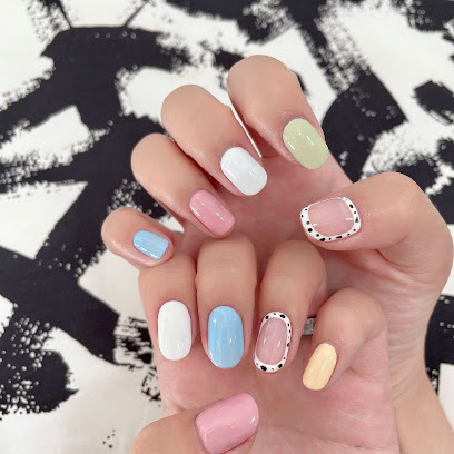 L Nails Studio | Salón de Manicura y Uñas en Barcelona / 