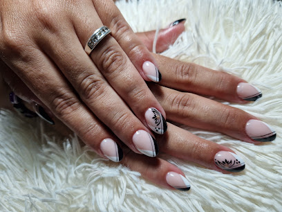 My look | Salón de Manicura y Uñas en Valencia / 
