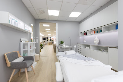 AARON BALAGUERÓ Hair &Beauty | Peluqueria en Mahón / Baleares
