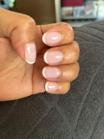 TOP Nails CENTER | Salón de Manicura y Uñas en Bilbao / 