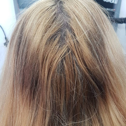 Salón de Peluquería y estética DELICADO | Peluqueria en Las Lagunas de Mijas / Málaga