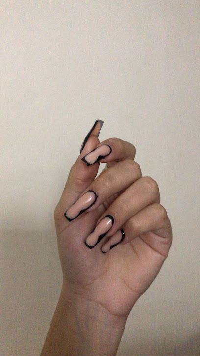 La Chapa Nails | Salón de Manicura y Uñas en Badajoz / 