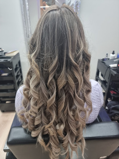 LYO ESTILISTAS | Peluquería en Ourense / Orense
