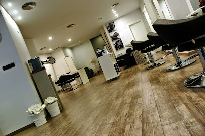 CLYO | Peluqueria en Huesca / Huesca