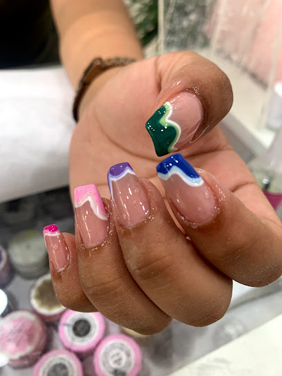 Nails Station | Salón de Uñas y Manicura en Cartagena