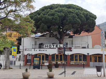 Mónica | Centro de Estética en Portbou