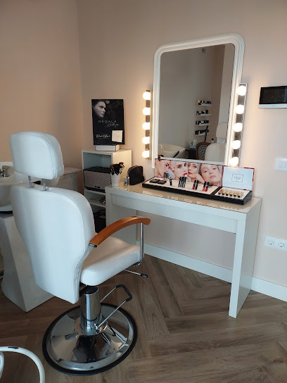 Nude Estética | Peluquería en Plasencia / 