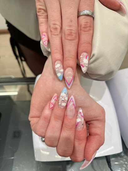 Vi Nails 2 | Salón de Uñas y Manicura en Pamplona