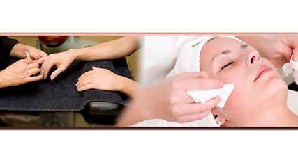 Esther Martin Esteticien | Peluquería en Pamplona / 
