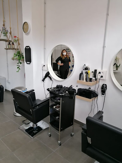 Salón de Peluquería y  Estética Crea | Peluqueria en La Laguna / Tenerife