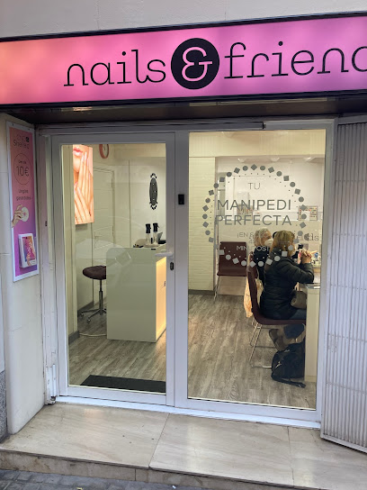 Nails & FRIENDS | Carrer de Calaf | Salón de Manicura y Uñas en Barcelona / 