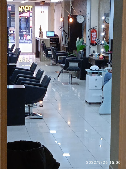 The Colors peluqueria y estetica | Peluqueria en Zaragoza / Zaragoza