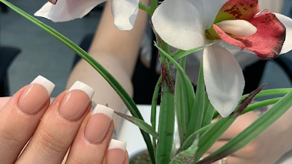 Color Nails | Salón de Manicura y Uñas en Huesca / 