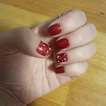 Hanoi Nails | Nou Barris | Salón de Manicura y Uñas en Barcelona / 
