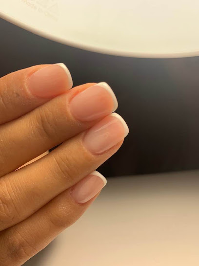 Marina Nails Boutique | Salón de Uñas y Manicura en Lucena