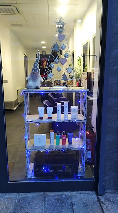 Peluqueria Corte y Cambio | Peluquería en Burgos / Burgos