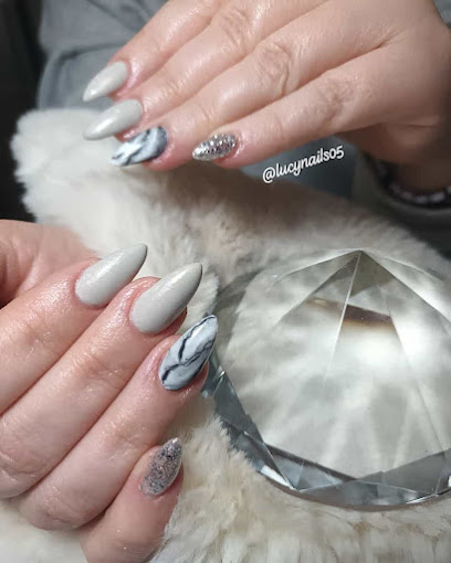 LUCY Estética Nails-ARTE | Salón de Uñas y Manicura en Leganés