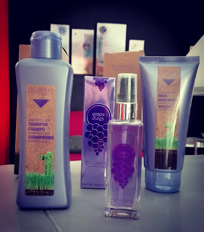 PELUQUERÍA y ESTÉTICA kLAUDIKER | Peluqueria en Armilla / Granada