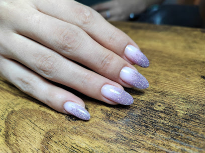 Tina Grei Nails | Salón de Manicura y Uñas en Barcelona / 