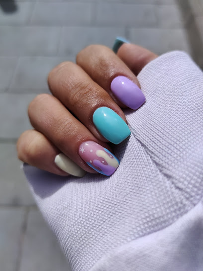 DEVON’S Nails ESTHETIC | Salón de Uñas y Manicura en Madrid