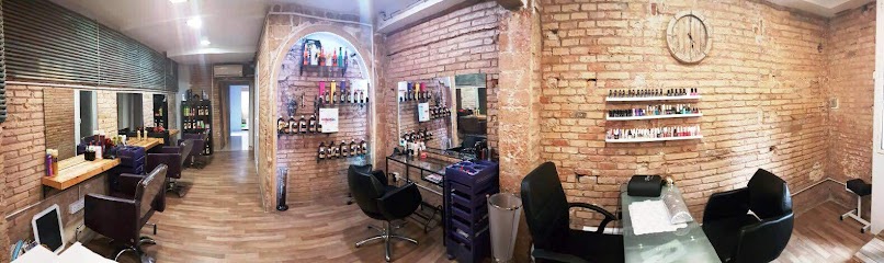 Peluqueria Organica Mabelyss | Peluqueria en Barcelona / Barcelona