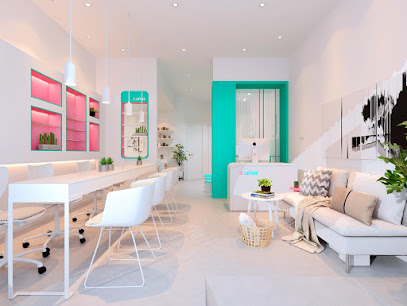 Z Uñas | Salón de Manicura y Uñas en Gandía / 
