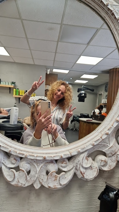 Peluqueria y estética ANY WAY | Peluqueria en Celrà / Girona