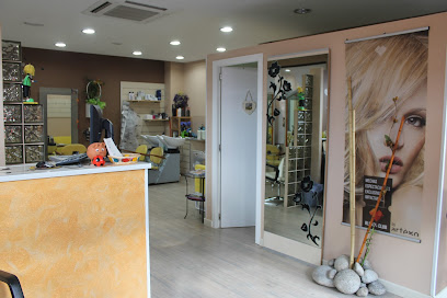 Salones Reflejos | Peluqueria en Ávila / Ávila