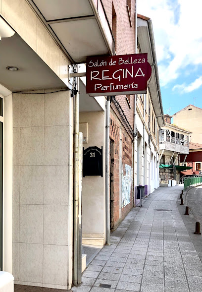 Regina | Peluquería en Grado / 