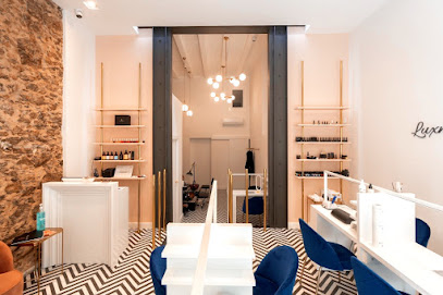 LUXNAIL & Beauty | Salón de Manicura y Uñas en Barcelona / 