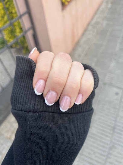Hello Nails | Salón de Uñas y Manicura en Santa Perpetua de Mogoda