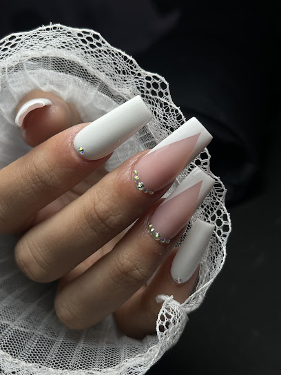 Nail Hien Phuong | Salón de Manicura y Uñas en Santander / 