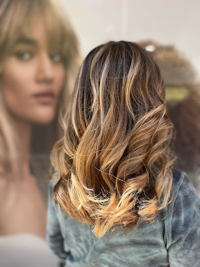 María Blanco | Peluqueria en Hospitalet de Llobregat / Barcelona