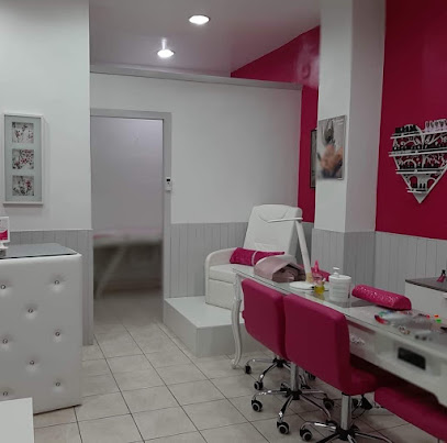 De Luxe uñas & Belleza | Centro de Estética en Arganda del Rey