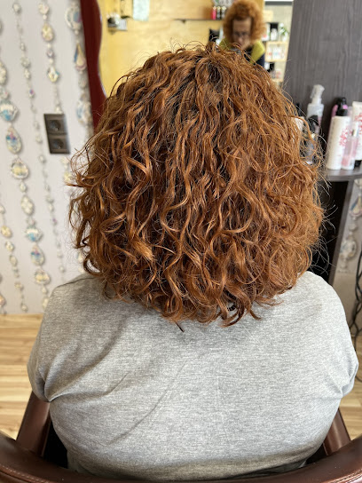 urban looks PELUQUERIA | Peluqueria en Binéfar / Huesca