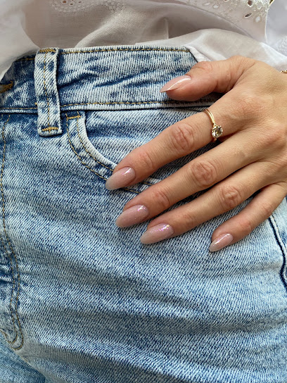 Avenue | Salón de Manicura y Uñas en Valencia / 