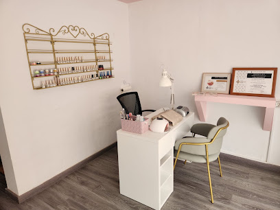 Estética Le Petit Salón | Peluquería en Picassent / 