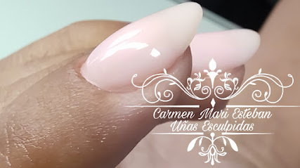 Carmen Mari Esteban | Uñas Esculpidas | Salón de Uñas y Manicura en El Real de la Jara